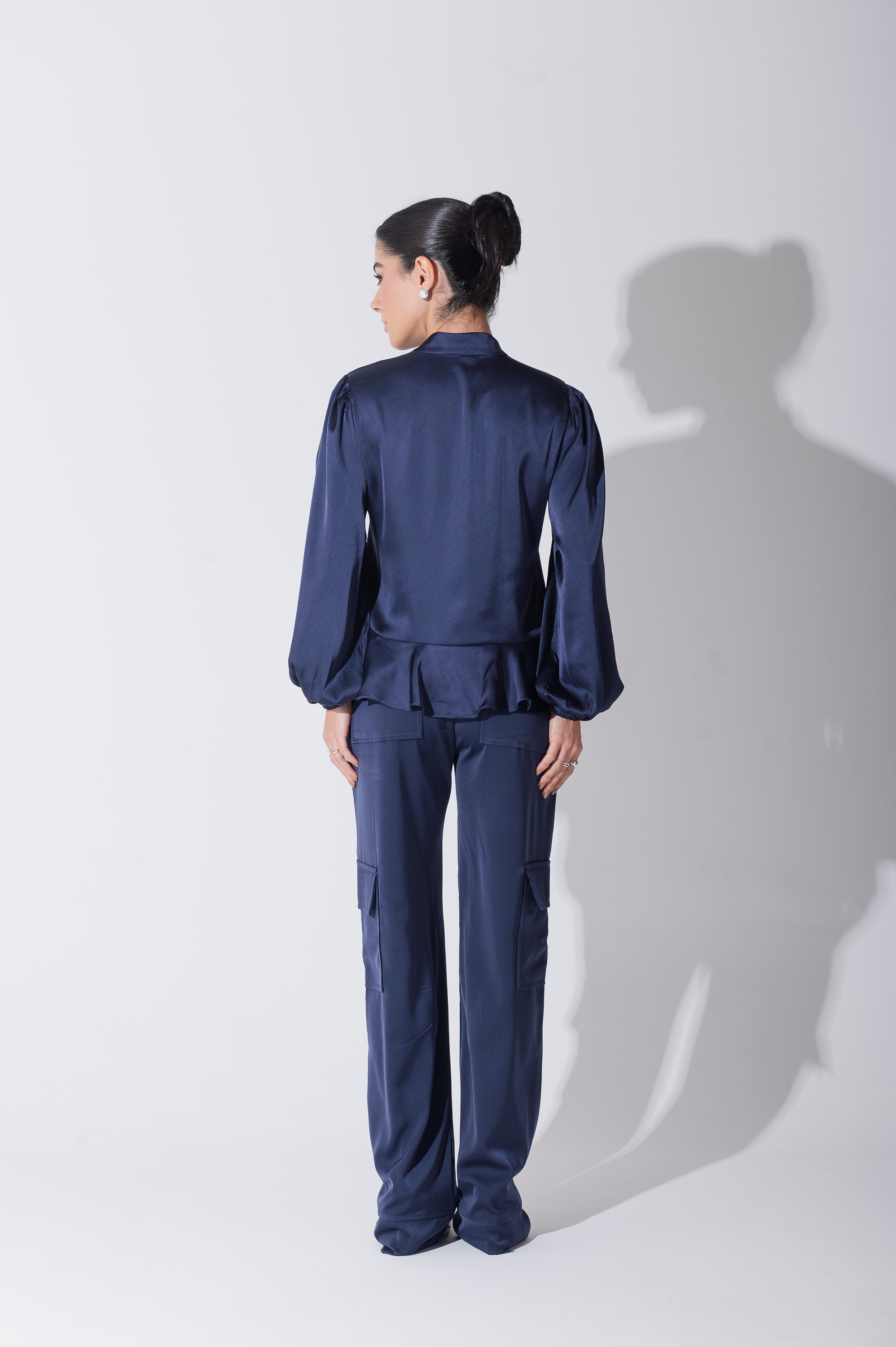 Calça Cargo Alfaiataria Brunelle Azul Marinho Saphir
