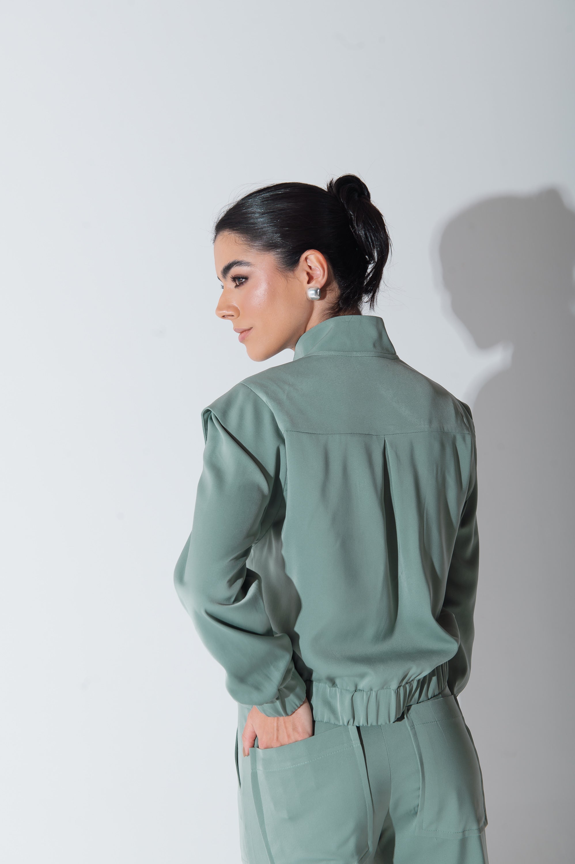 Jaqueta Bomber Alfaiataria Carol Verde Menta Saphir