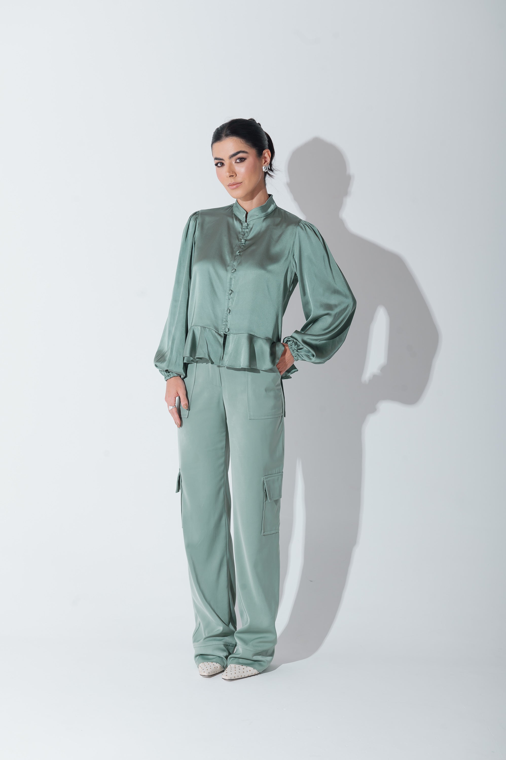 Camisa Acetinada Lisandra Verde Menta Saphir