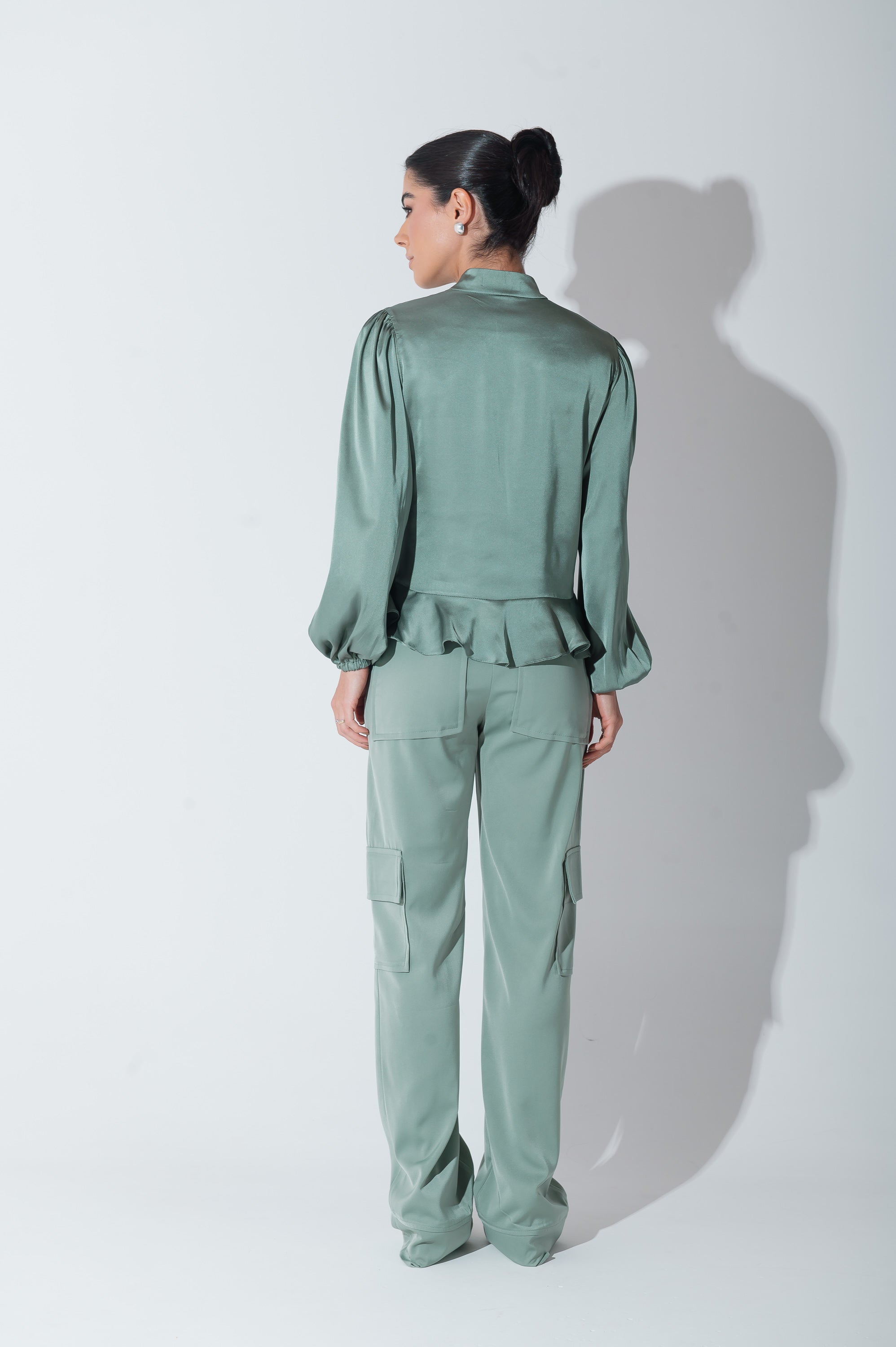 Camisa Acetinada Lisandra Verde Menta Saphir