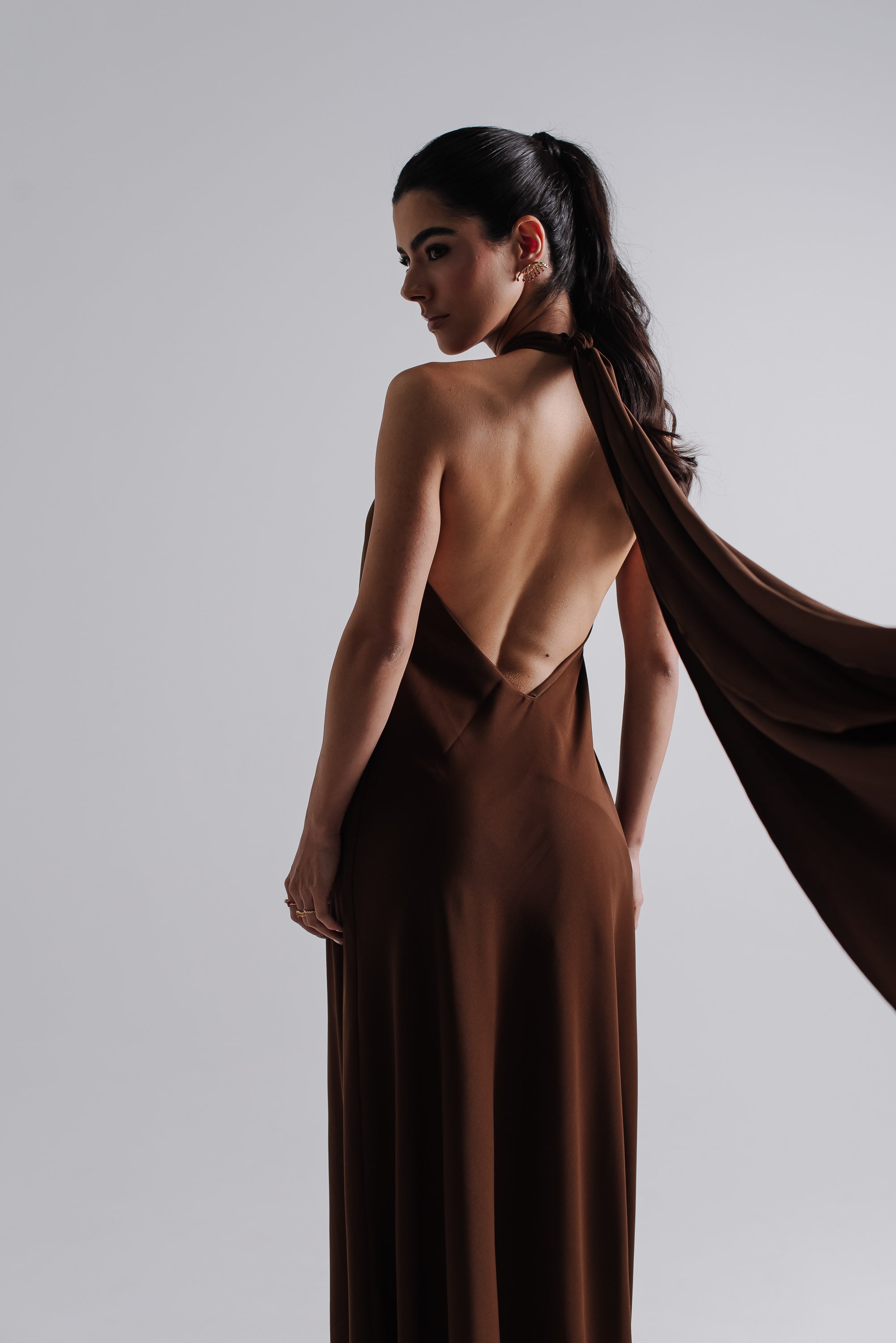 Vestido Frente Única Longo Mariana Marrom Saphir