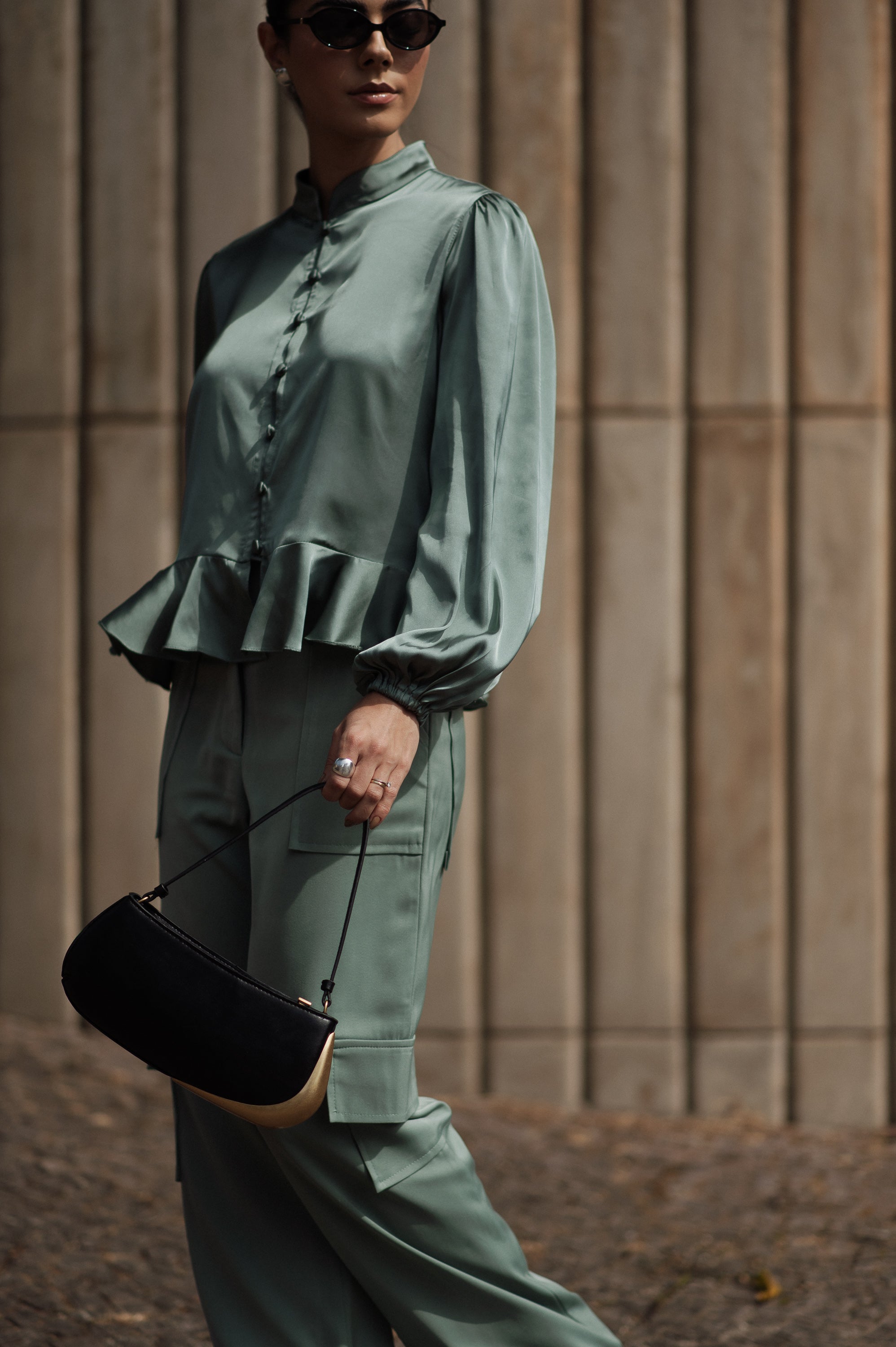 Camisa Acetinada Lisandra Verde Menta Saphir