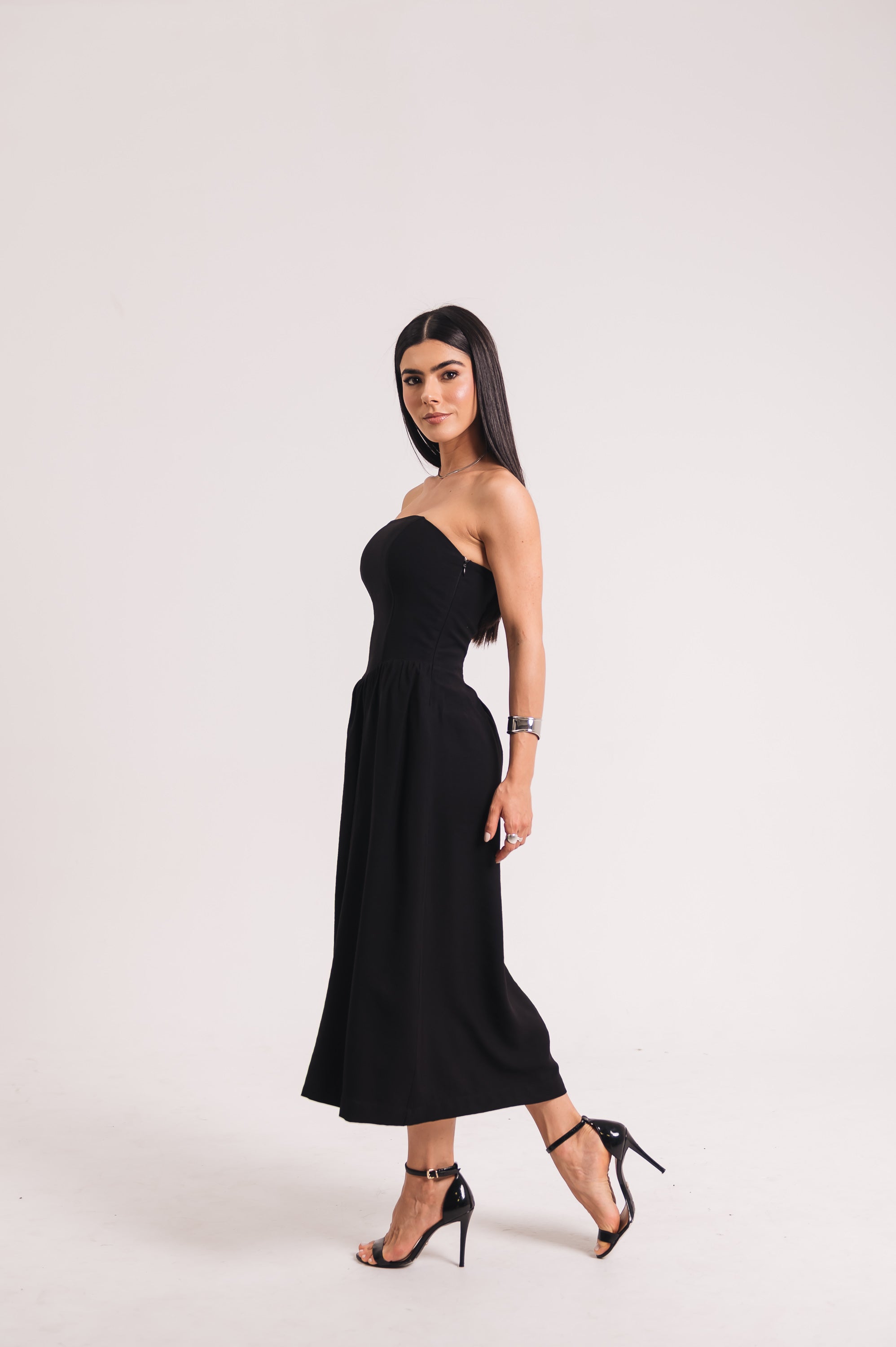 Vestido Midi Moniz Preto Saphir