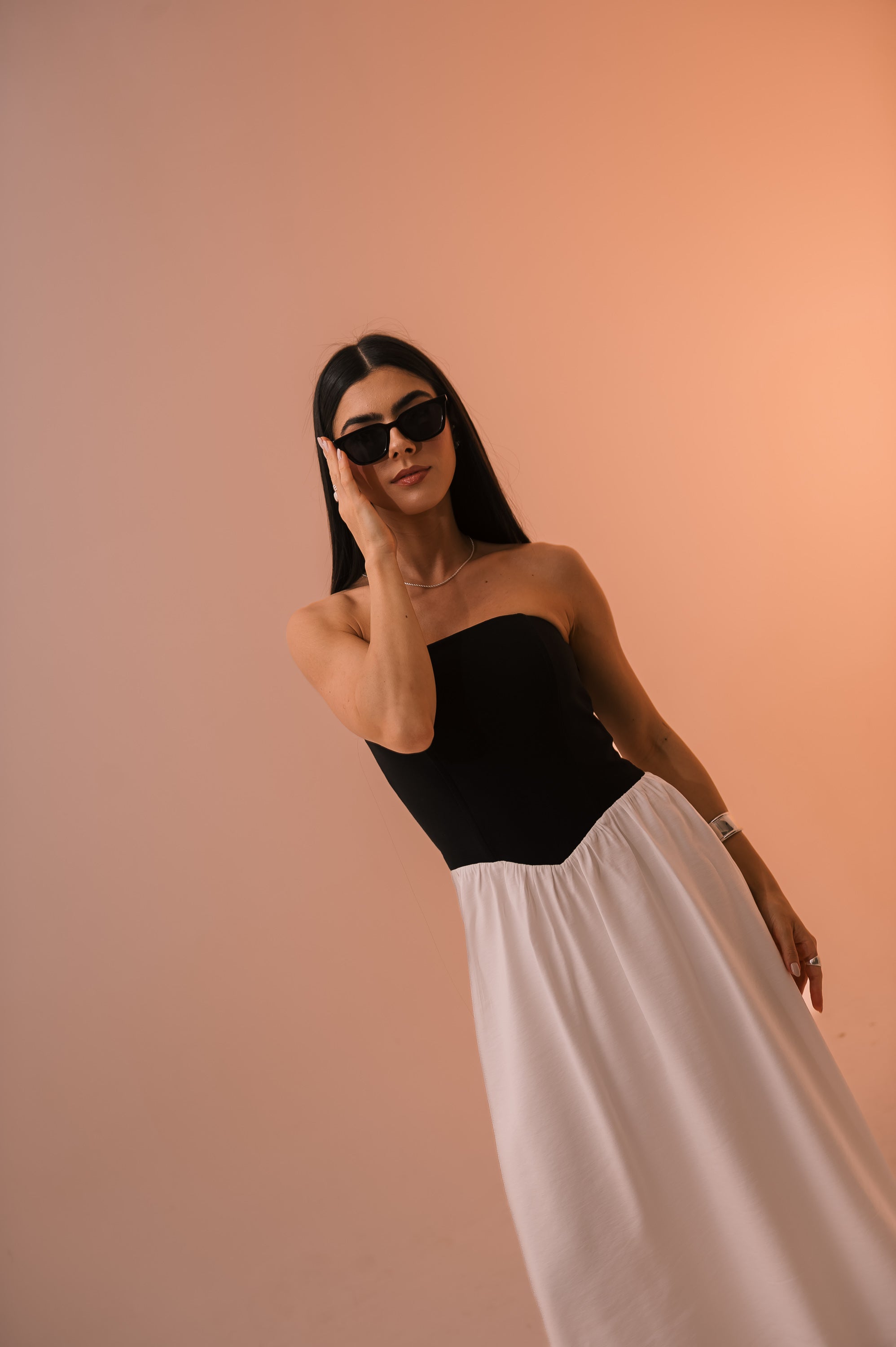 Vestido Midi Moniz Preto e Off White Saphir