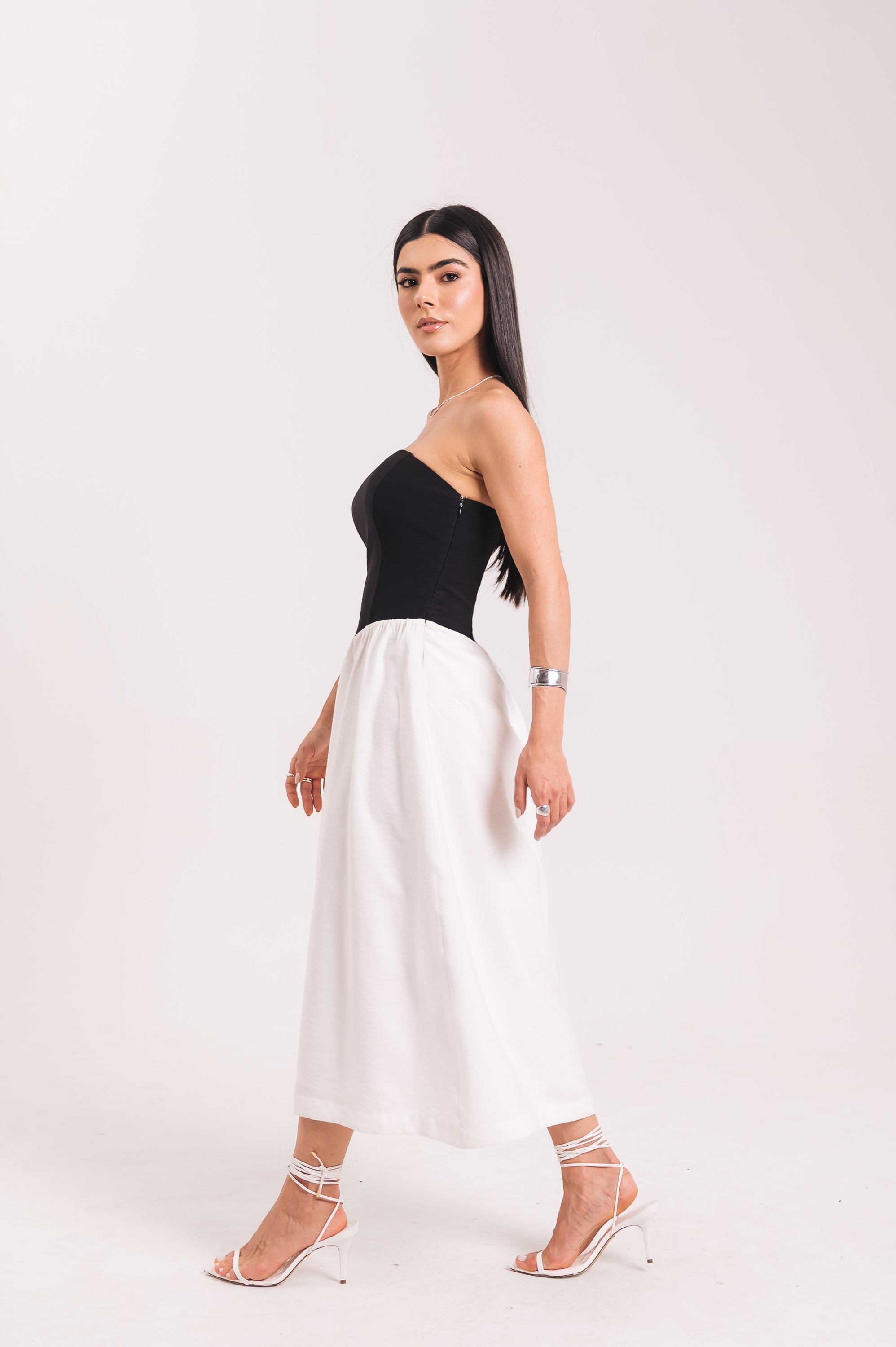 Vestido Midi Moniz Preto e Off White Saphir