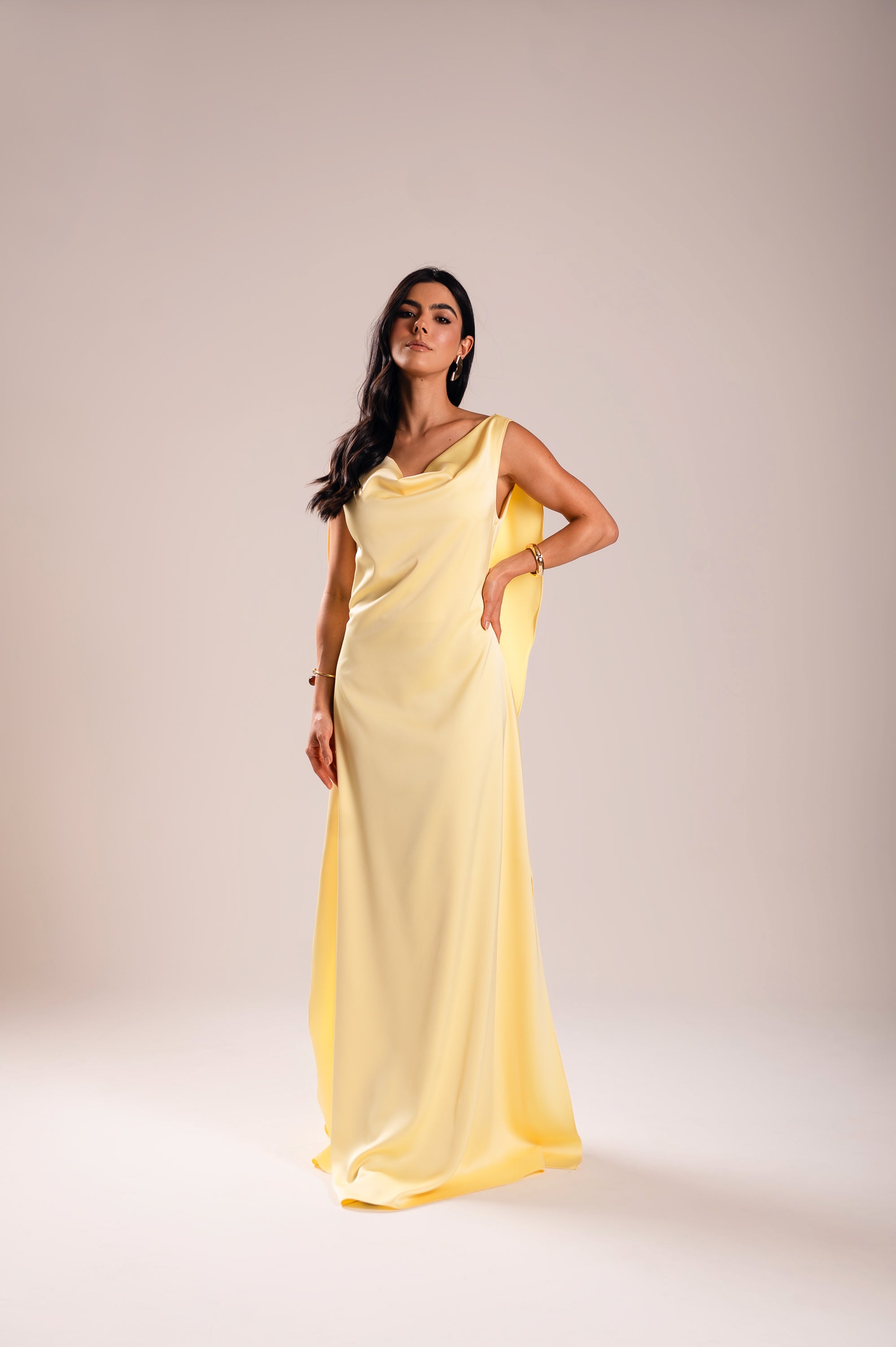 Vestido Longo Alfaiataria Gabrielle Amarelo Manteiga Saphir