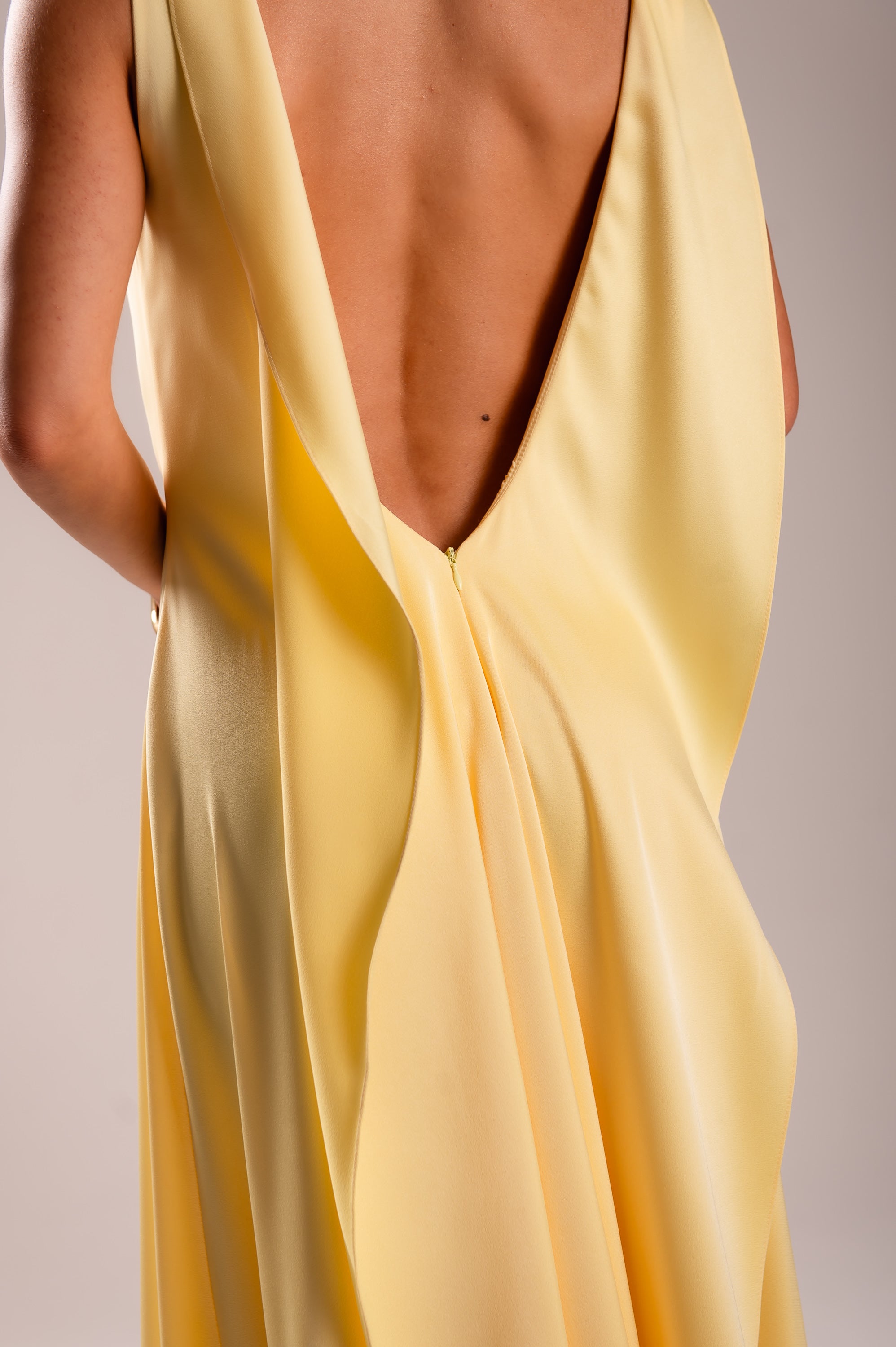 Vestido Longo Alfaiataria Gabrielle Amarelo Manteiga Saphir