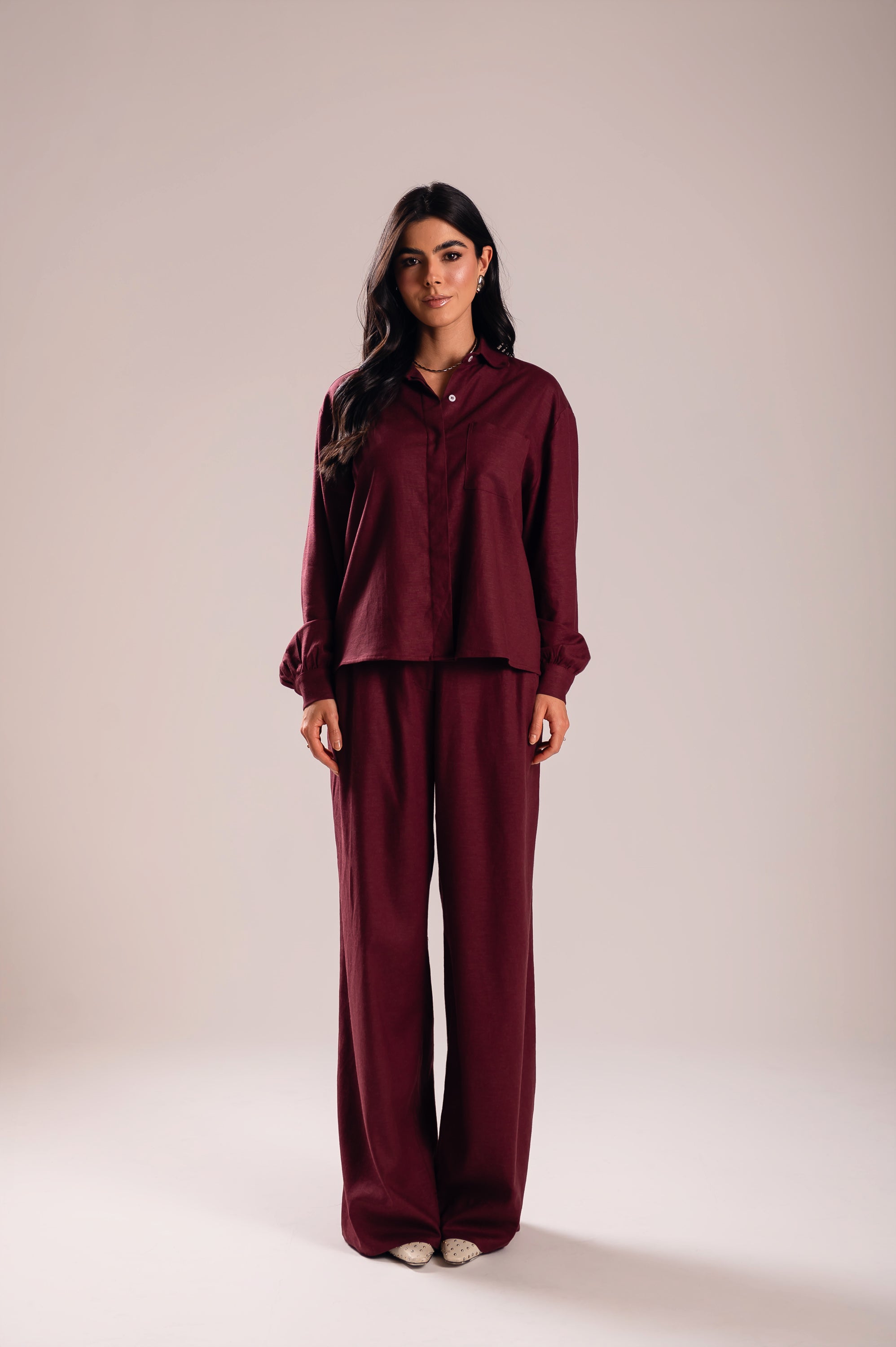 Calça Pantalona Linho Olívia Uva Saphir (Pré-Venda)