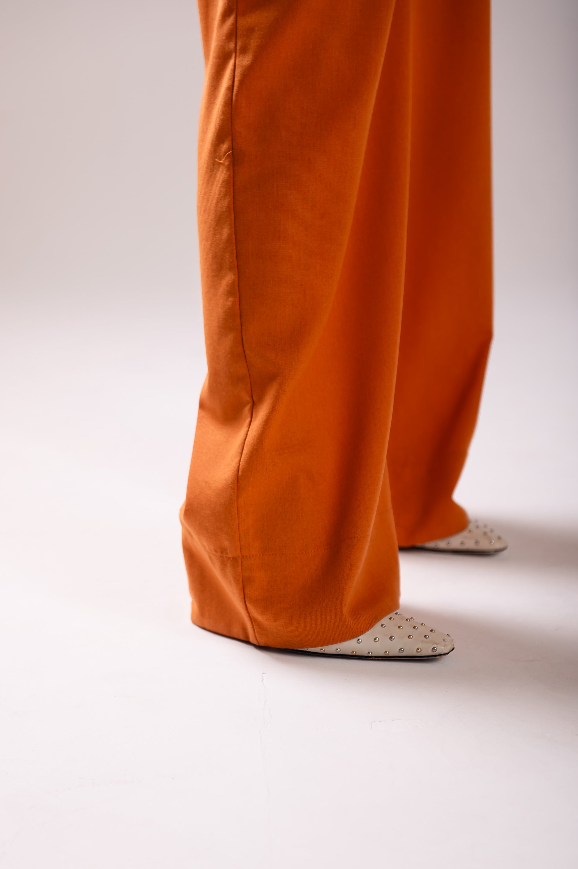 Calça Pantalona Linho Olívia Caramelo Saphir (Pré-Venda)